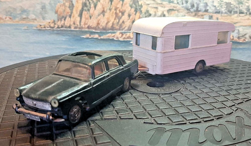 Norev peugeot 404 caravane - +,